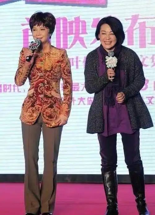 蔡明和与丛珊同框!