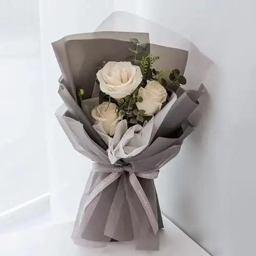 甜蜜邂逅-3朵白玫瑰小花束