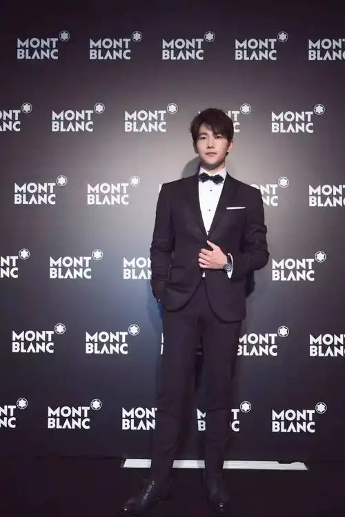 男神驾到 !万宝龙携手杨洋发布全新明星系列腕表