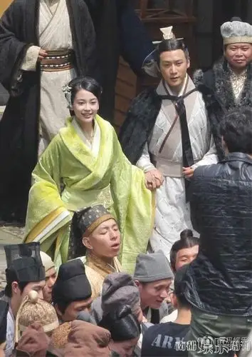 杨幂胡静佟丽娅刘亦菲 女星粉色古装形象娇嫩美艳