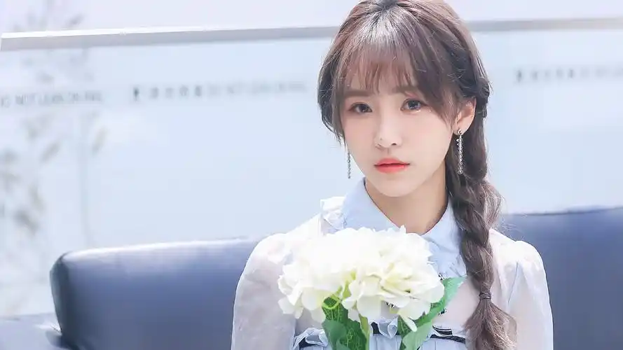 sing女团成员蒋申图片壁纸(6/7)