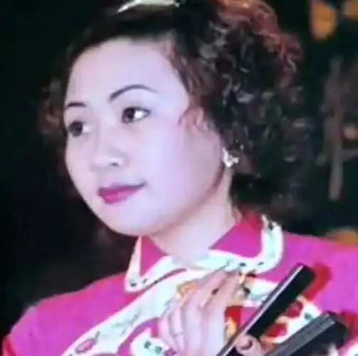 看到王惠年轻时的照片,确实惊艳,难怪郭麒麟曾在小s和蔡康永的面前