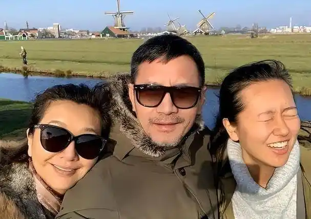 演员田小洁当过汽修工28岁考中戏离婚后娶江珊他凭啥