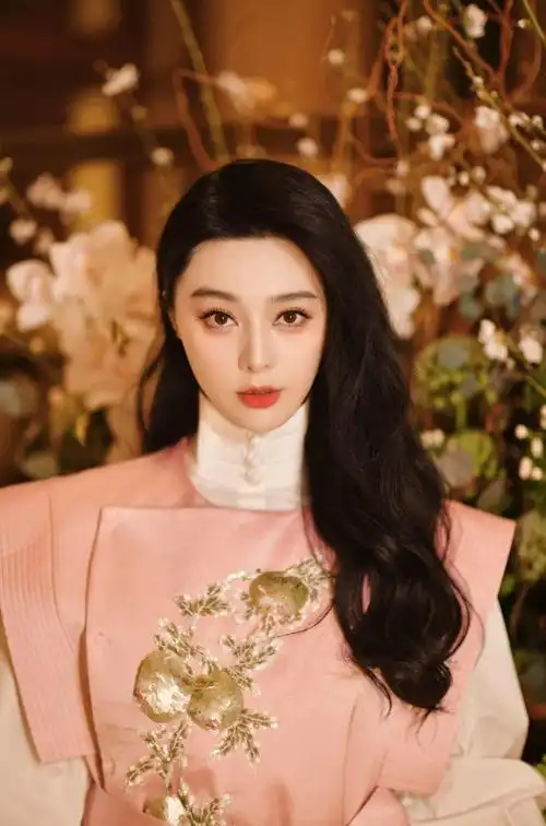 范冰冰奥斯卡行程造型合集.这一趟,你冰疯狂输出五套造型.