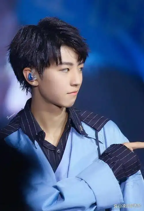 王俊凯是我们tfboys的队长.