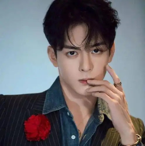 【微信头像】曾舜晞_故事