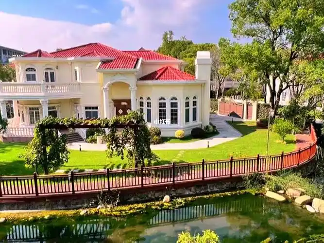 西郊庄园独栋大别墅建面:515.