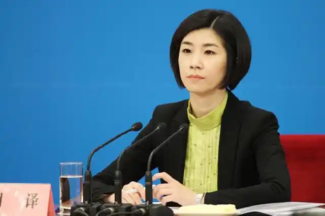 知行翻译:同声传译可以日进斗金?网友:只是被神化而已!