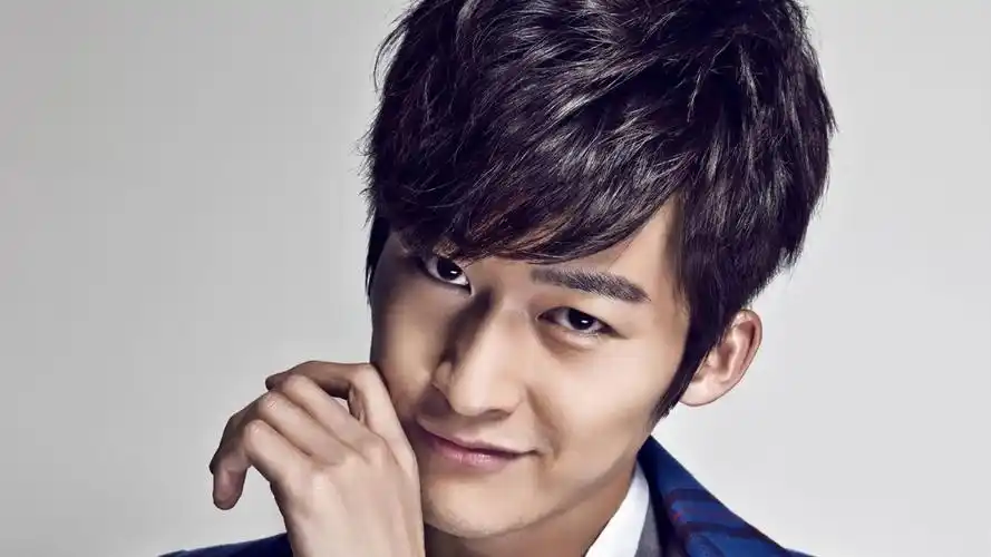 张翰帅气明星1920*1080高清桌面壁纸