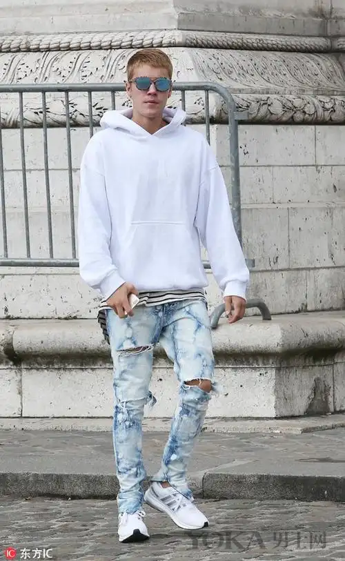 贾斯汀-比伯 清爽层搭学院又街头