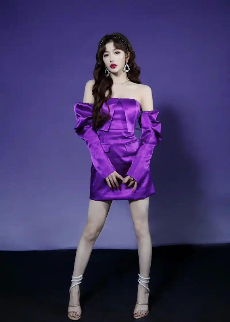 孔雪儿身高和身材属于最标准比例了吧,太绝了!