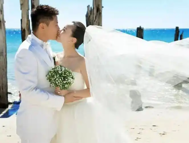 《征服》20年,女主现状,"恶人"李丽住千万豪宅,应红越老越美_江珊