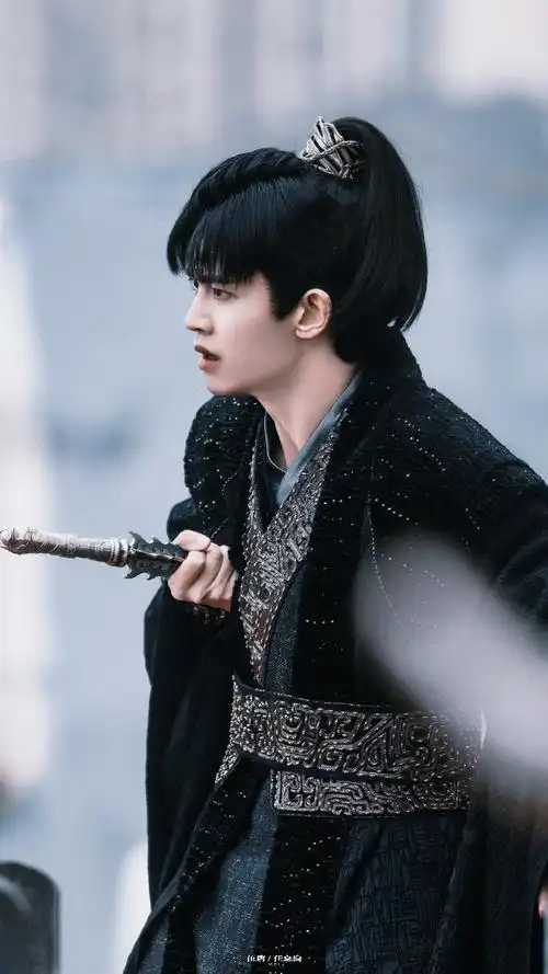 任嘉伦烈焰#|#任嘉伦伍赓#    烈焰 | 伍赓 | 剧照调修 | 壁纸