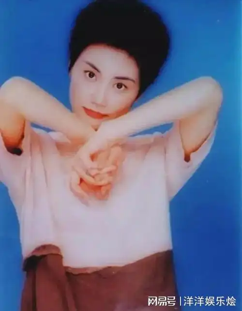 20岁王菲真水灵啊