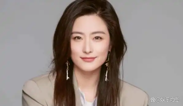 徐百慧:出道19年不瘟不火,40岁未婚,父亲是她婚姻的"绊脚石"
