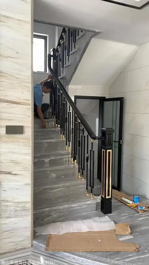 农村自建房楼梯扶手 轻奢楼梯扶手定制