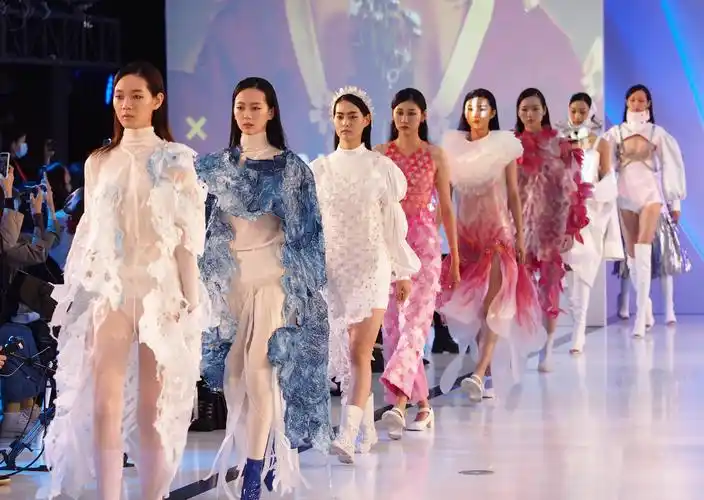 新锐东华2020——大学生创意时装秀在沪上演