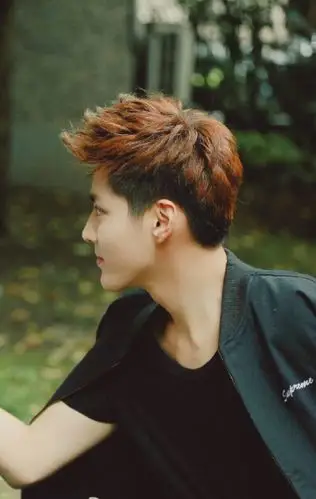 收集   点赞  评论  吴亦凡kris 微博 0 5 k-og  发布到  exo 图片