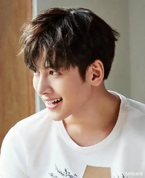 天秤的秘密,说到让我觉得惊为天人的颜值,那肯定是得有韩国男神池昌旭