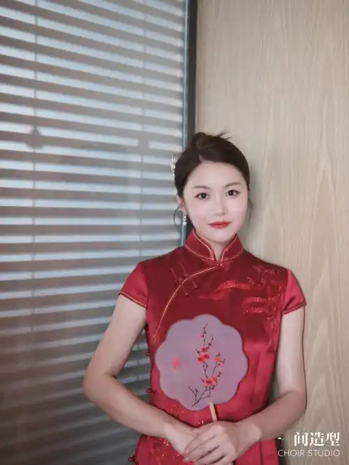 新中式旗袍新娘造型