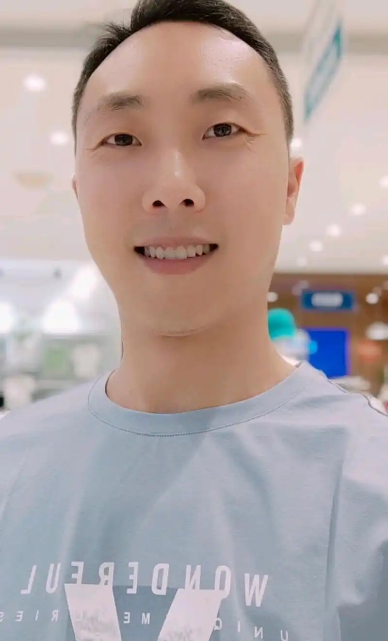 崔宸杰最贴近生活的一部分生活照素颜上镜啊真不是一般人能发图的