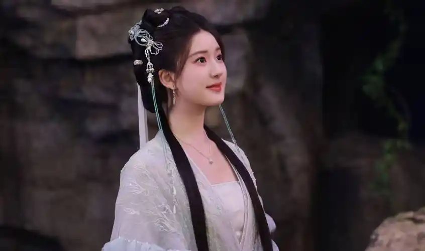 赵露思再启古装新作,二搭吴磊人气拉满,侯明昊,汤梦佳惊喜加盟_观众