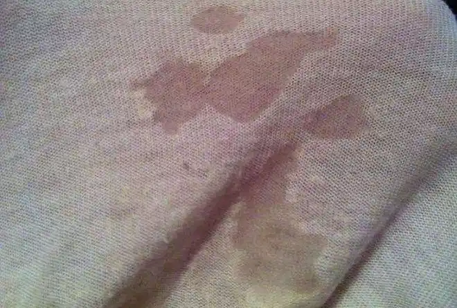 怀孕后期夫妻同房时,孕妇有奶水流出是否正常