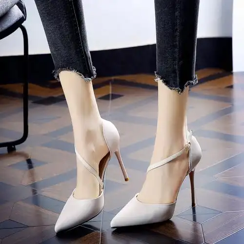 韩版简约一字搭扣细跟超高跟鞋20春夏新款尖头米白通勤办公单鞋女