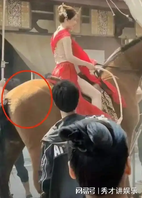 古装剧越来越粗糙鞠婧祎骑假马任嘉伦高光伟穿假肌肉衣
