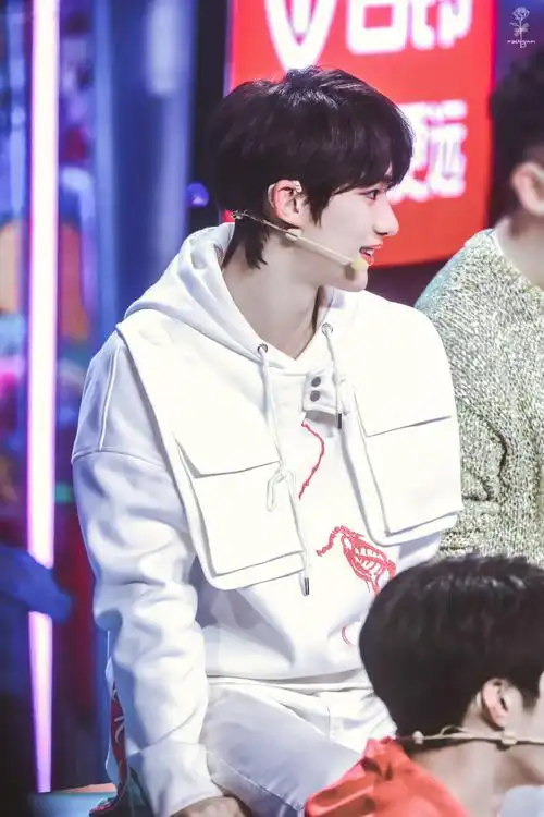 丁程鑫接招吧前辈