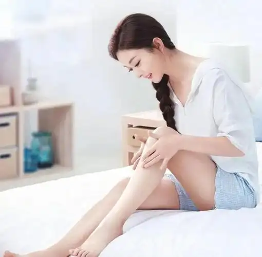 赵丽颖的大长腿分外撩人又白又细又直腿精本精没跑了