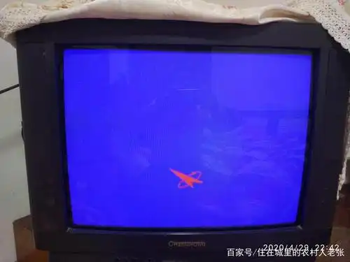 朋友们,我现在家里还有一台长虹电视,型号2113是1996年还在农村老家时