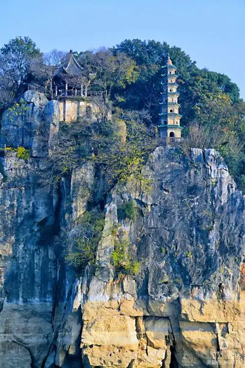 鄱阳湖岸石钟山走江西之十