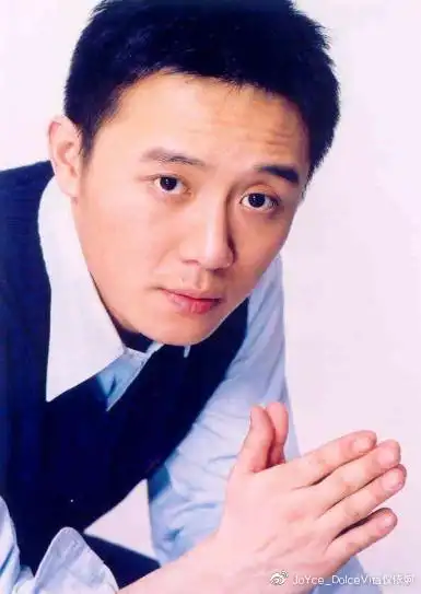 张博家暴谭维维反被打骨折世界冠军张伟丽是他师妹