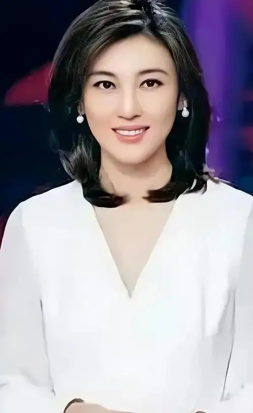 回顾李红从农村小妹到央视名嘴她成名路比你想得更艰辛