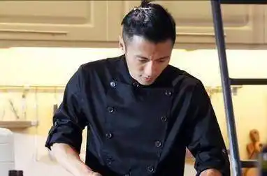 谢霆锋在《十二道锋味中》的厨艺是在作秀还是真的那么棒?
