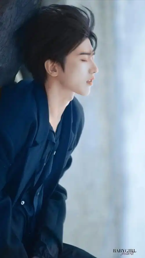 蔡徐坤沸腾校园