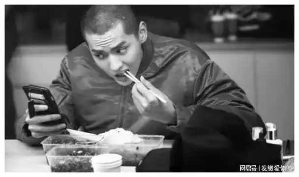 吴亦凡狱中最新近况|监狱|嘻哈|乐器|娱乐圈|冯小刚|男大佬_网易订阅