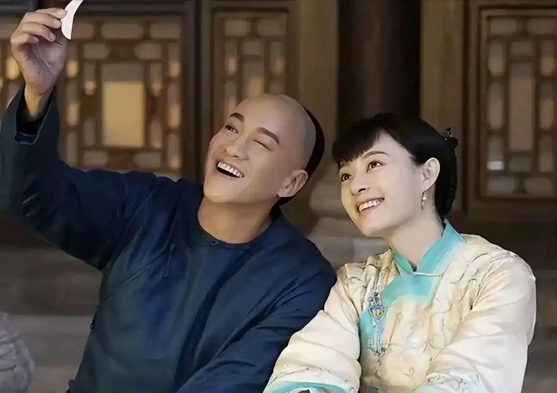 何润东曾公开表示爱孙俪,但被拒绝.