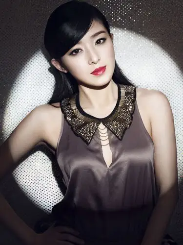 张含韵,1989年4月9日出生于四川省德阳市旌阳区,中国内地流行乐女歌手