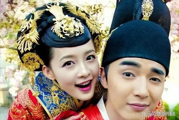 带娃参加表弟婚礼?金世佳隐婚生子太意外,曾与李沁传出恋爱消息