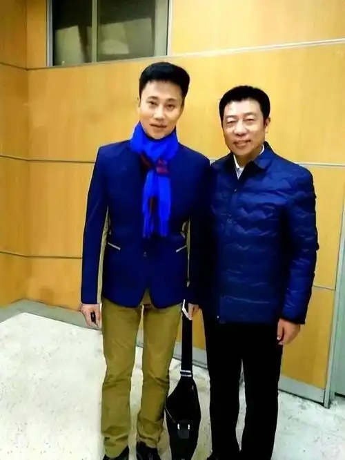 回顾歌手耿为华:我这辈子做过后悔的事,就是娶小14岁女粉丝为妻