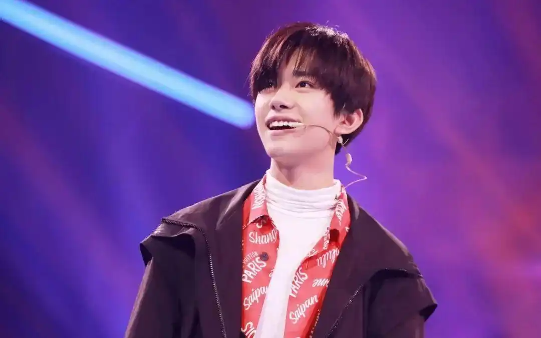 易烊千玺:没有无缘无故的成功