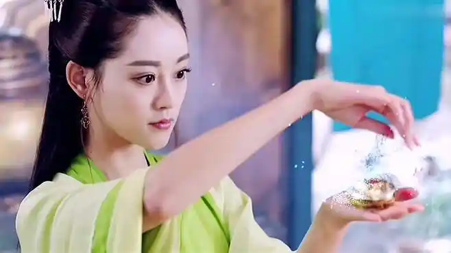 古装:祝绪丹～岑欢(画心师),画心笔手中拿,走遍天下都不怕