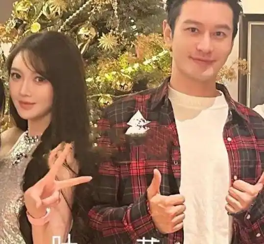 毛衣印叶珂名字缩写秀恩爱,送前妻的车都是二手_baby_女友_明星