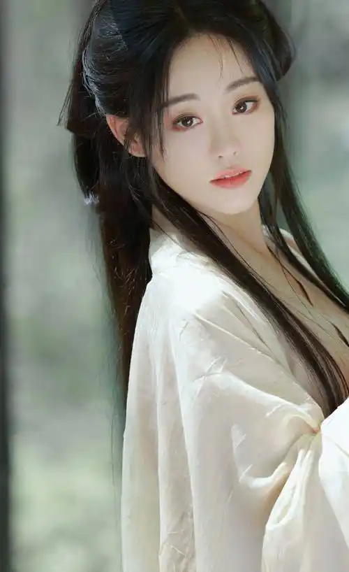 祝绪丹汉服纸伞仙气飘飘写真_白衣_网友_一身