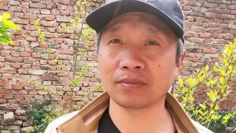 王小妮的简历 - 抖音