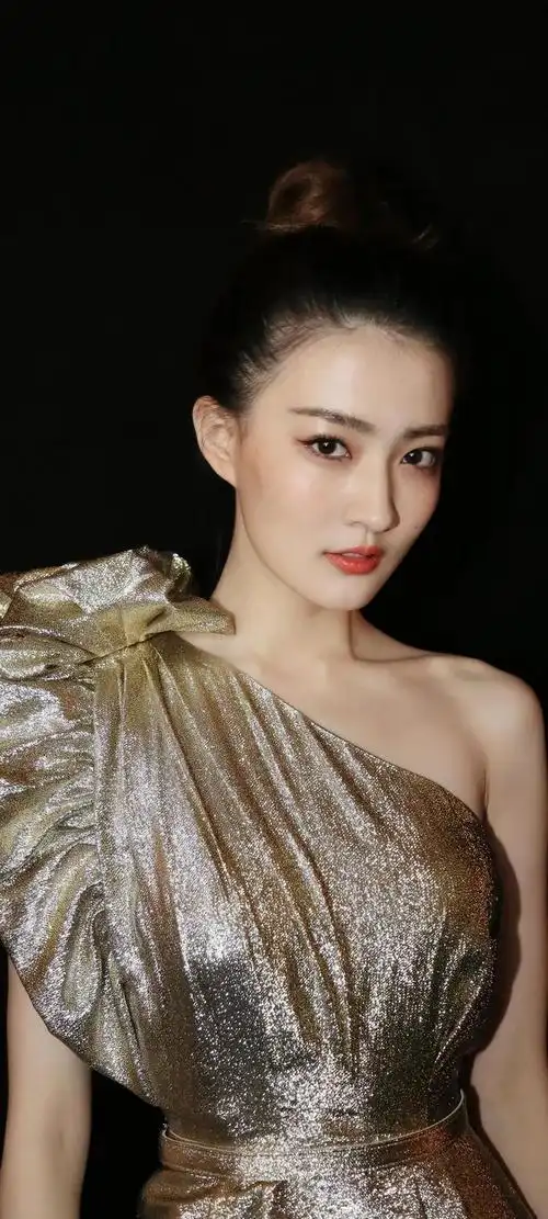 壁纸身材撩人气质无敌美女徐璐