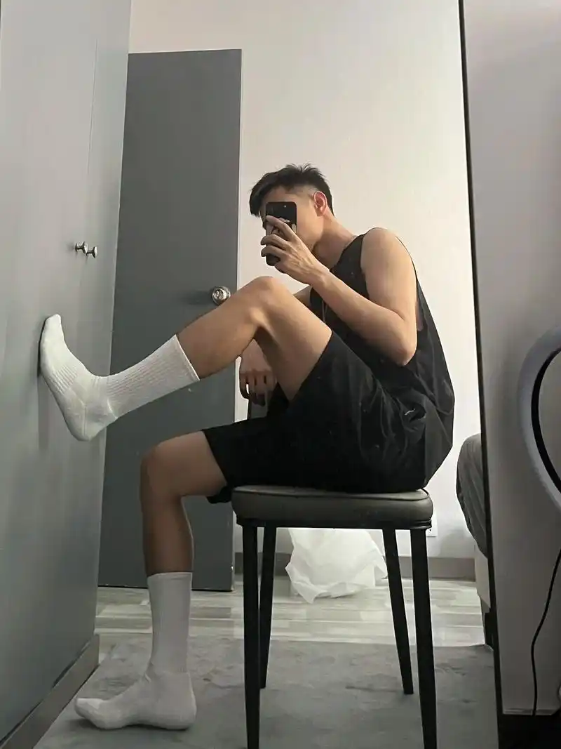 黑色背心加黑色短裤,夏天清凉感穿搭拿 - 抖音