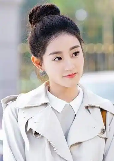 祝绪丹被大家熟知后,在谈判官中饰演商碧晨,是一个非常让人心疼的小